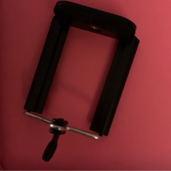 💸🛍️💲A L E 🛍️💸
 • Phone Tripod w/ Fish-eye Camera Phone Lens Attachment 📸 - Picture 3 of 7